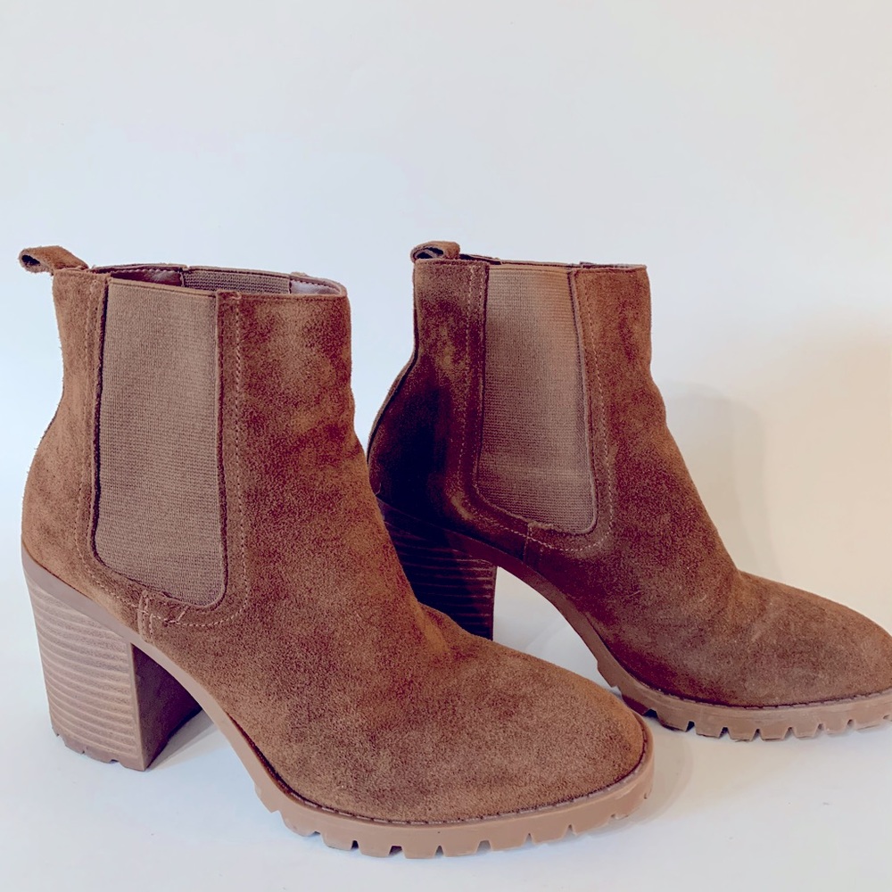 Steve Madden brown booties